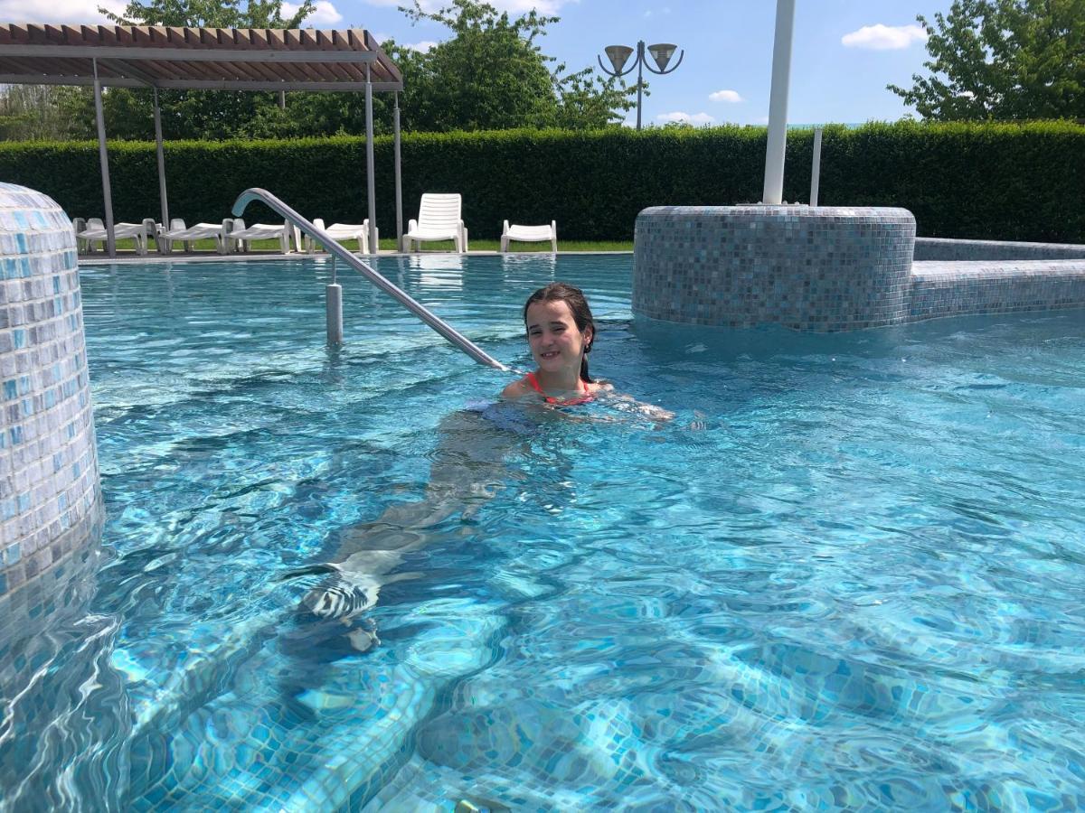 Karos Gold 813 Wellness Apartman Zalakaros Luaran gambar
